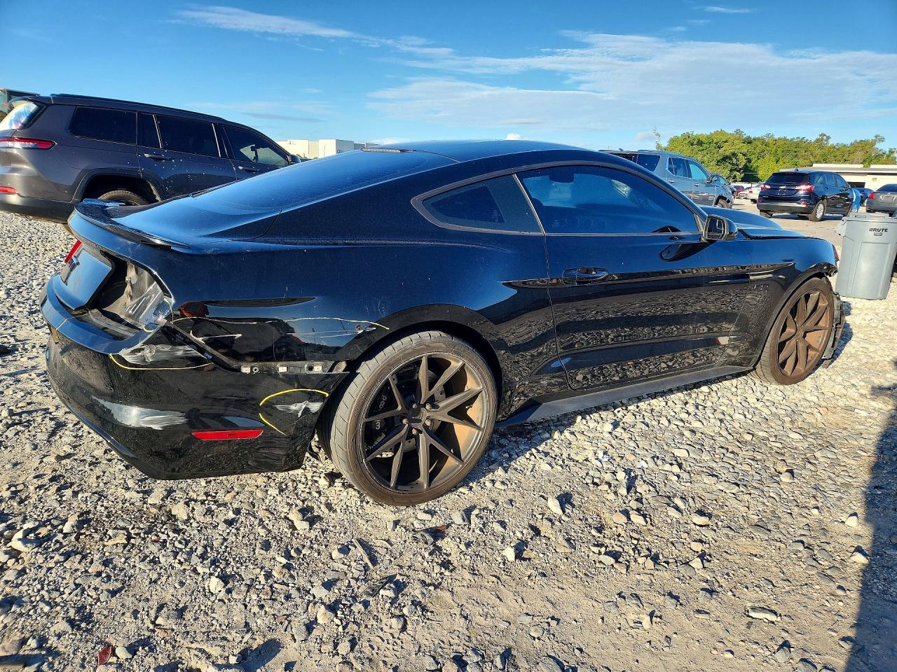 2017 Ford Mustang Gt - zdjęcie 3