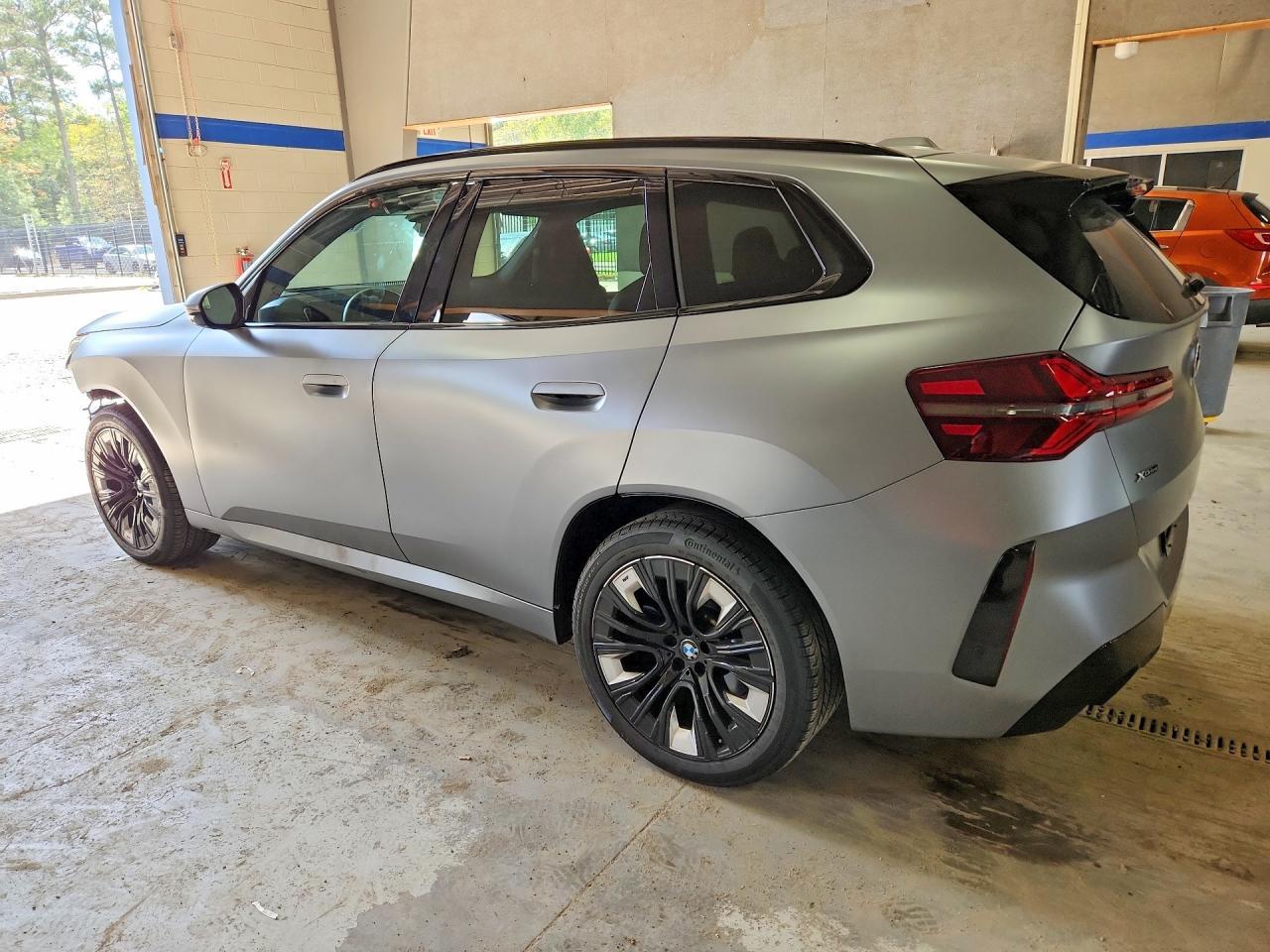 2025 BMW X3 30 xDrive - zdjęcie 2