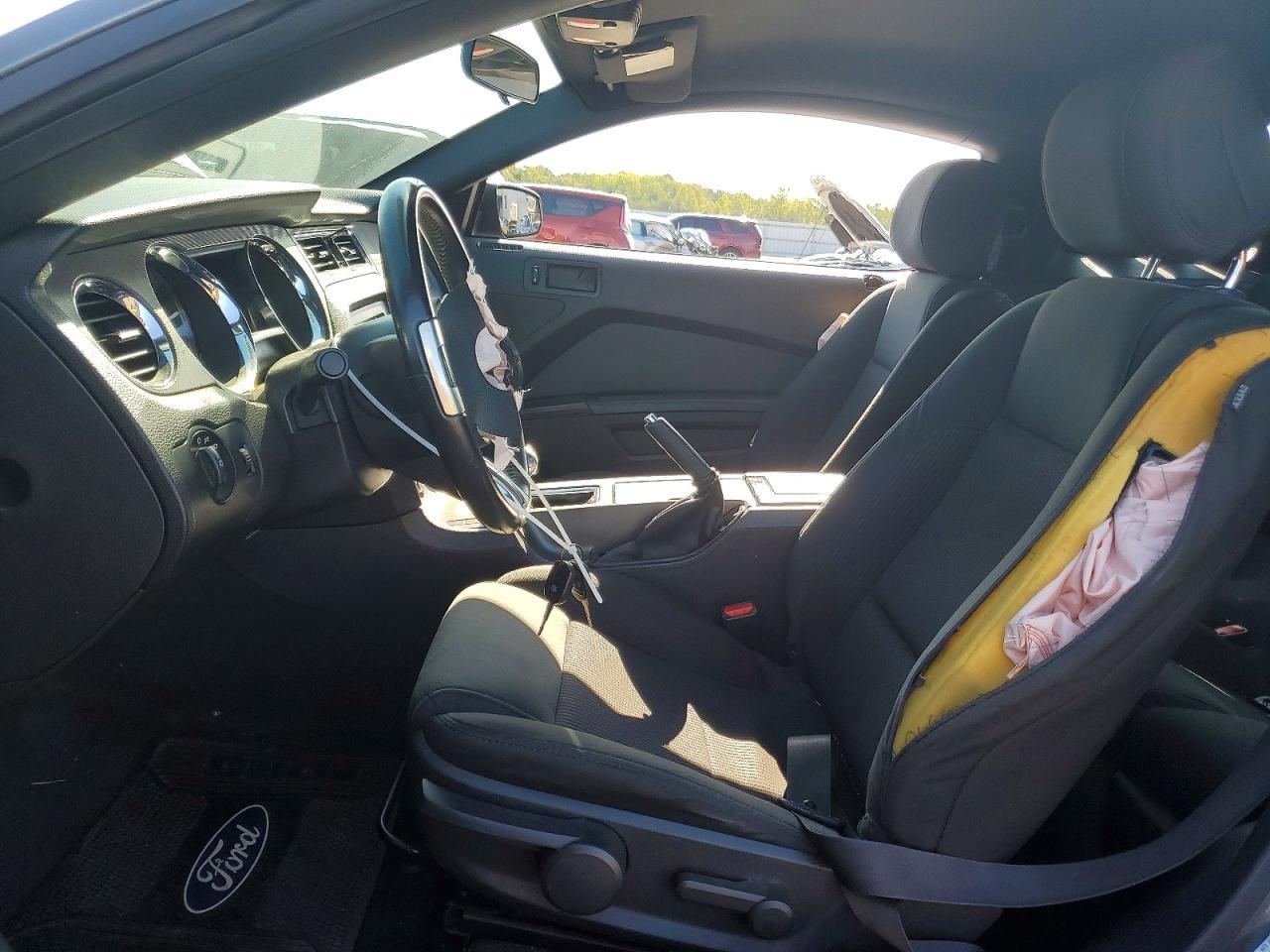 2014 Ford Mustang - zdjęcie 7