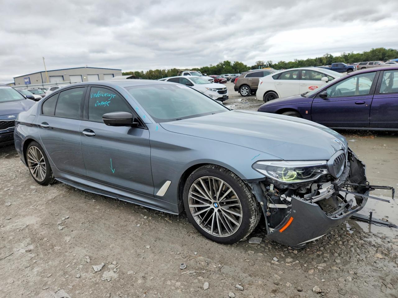 2017 BMW Seria 5 540i - zdjęcie 4