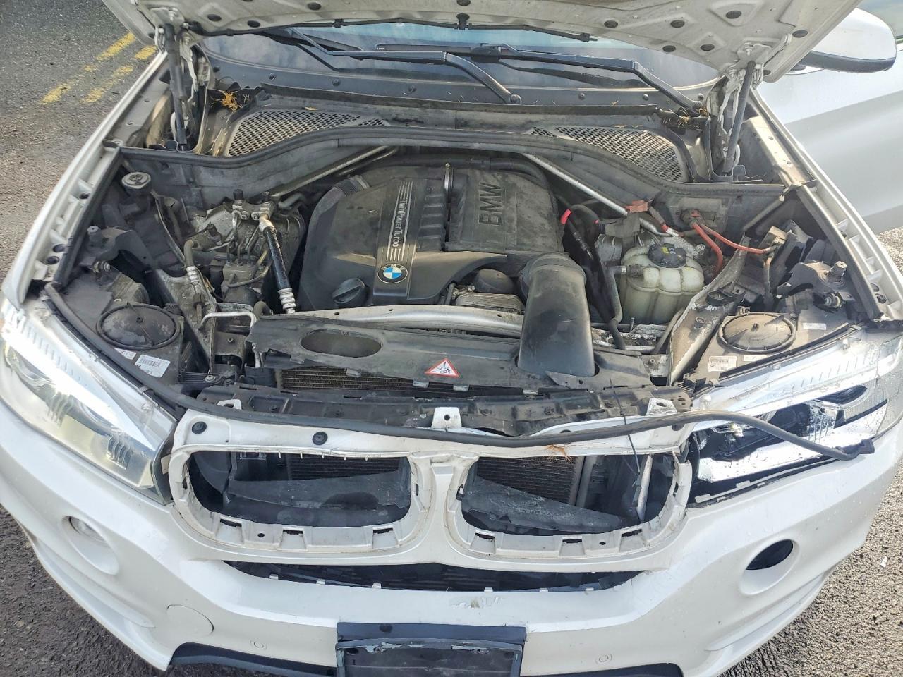 2016 BMW X5 xDrive35I - zdjęcie 11