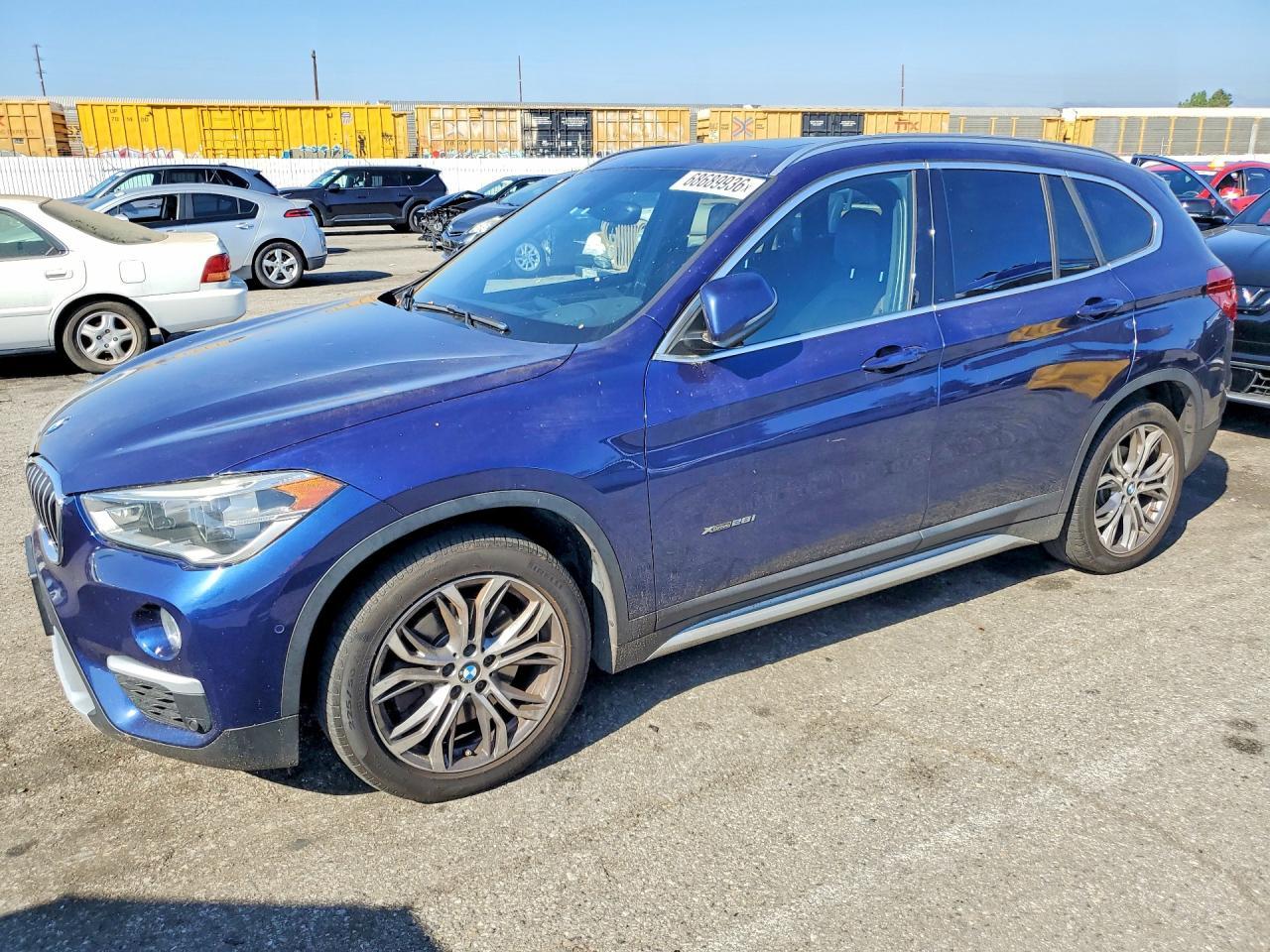 2016 BMW X1 xDrive28I - zdjęcie główne