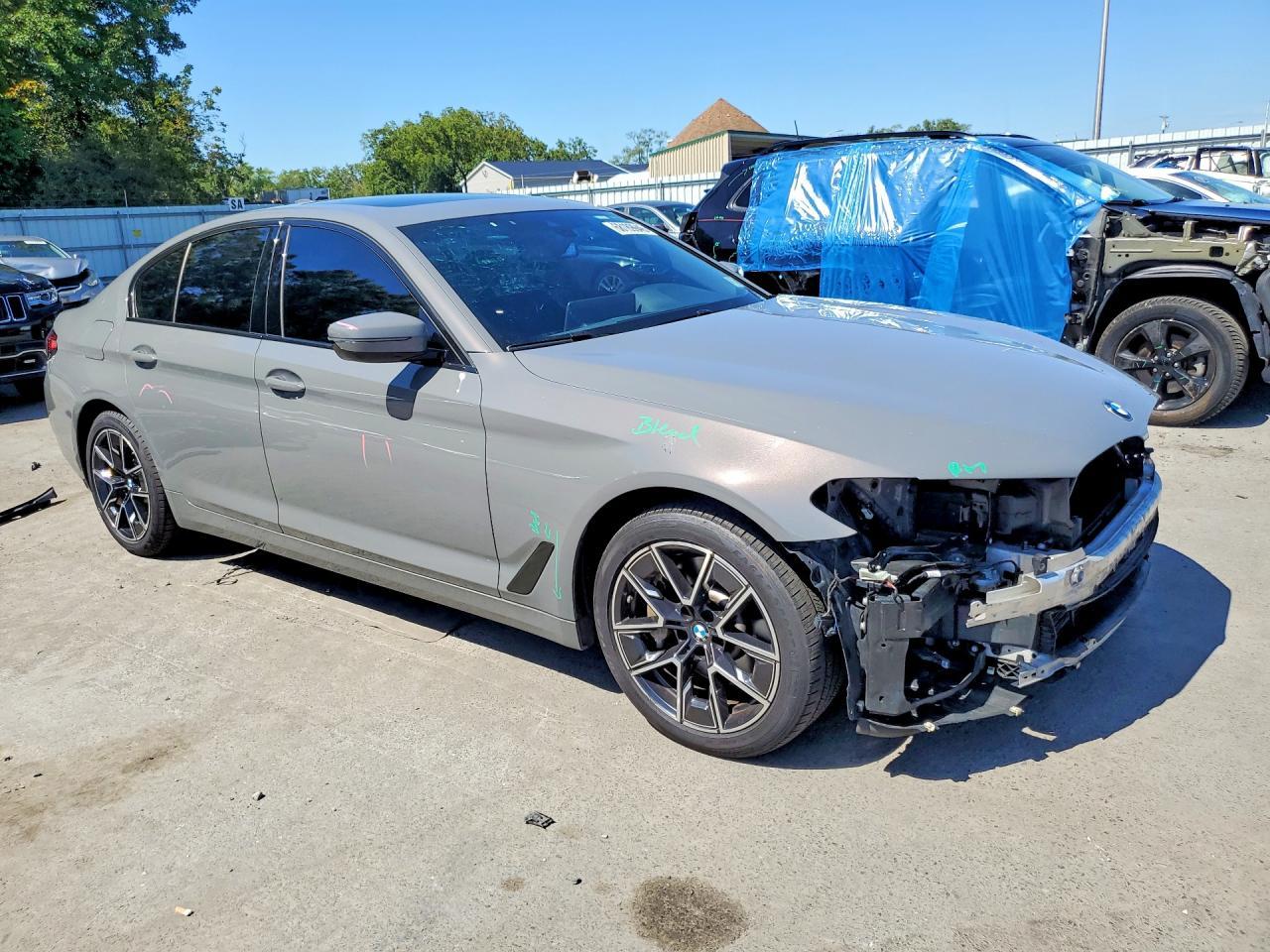 2022 BMW Seria 5 530i - zdjęcie 4