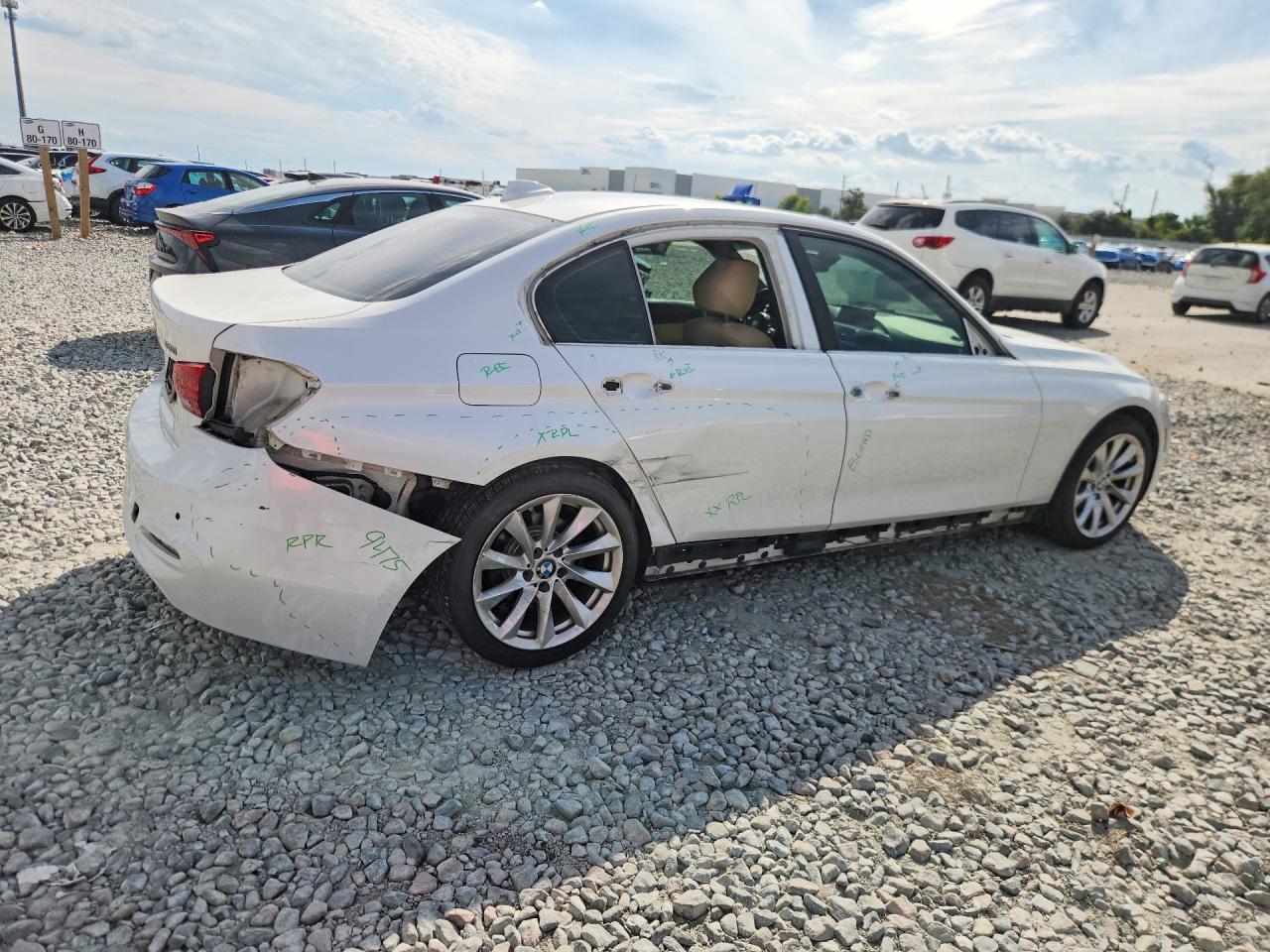 2017 BMW 320 I - zdjęcie 3