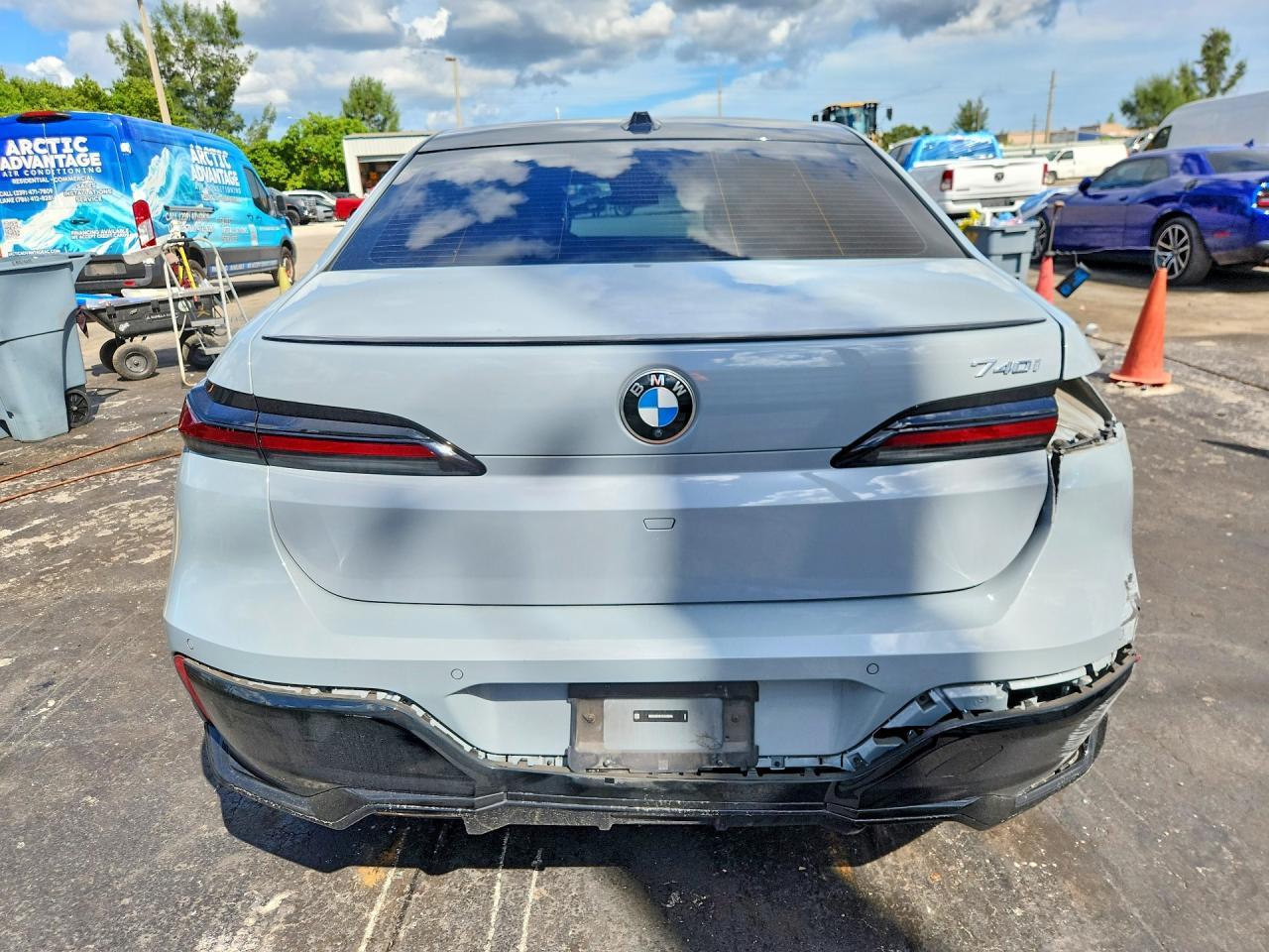 2024 BMW 740 I - zdjęcie 6