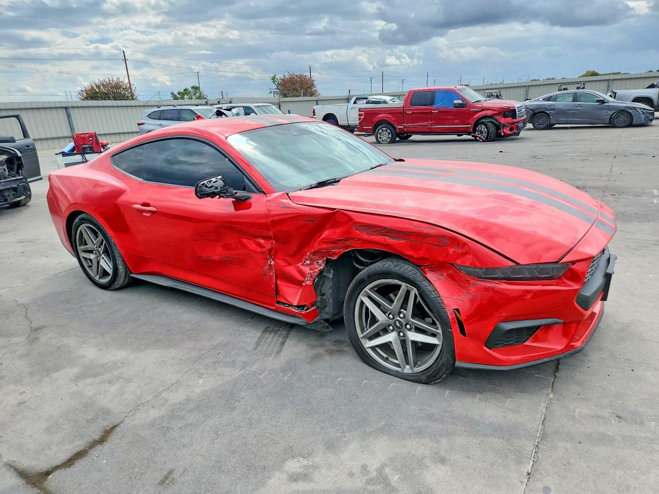 2026 Ford Mustang - zdjęcie 4