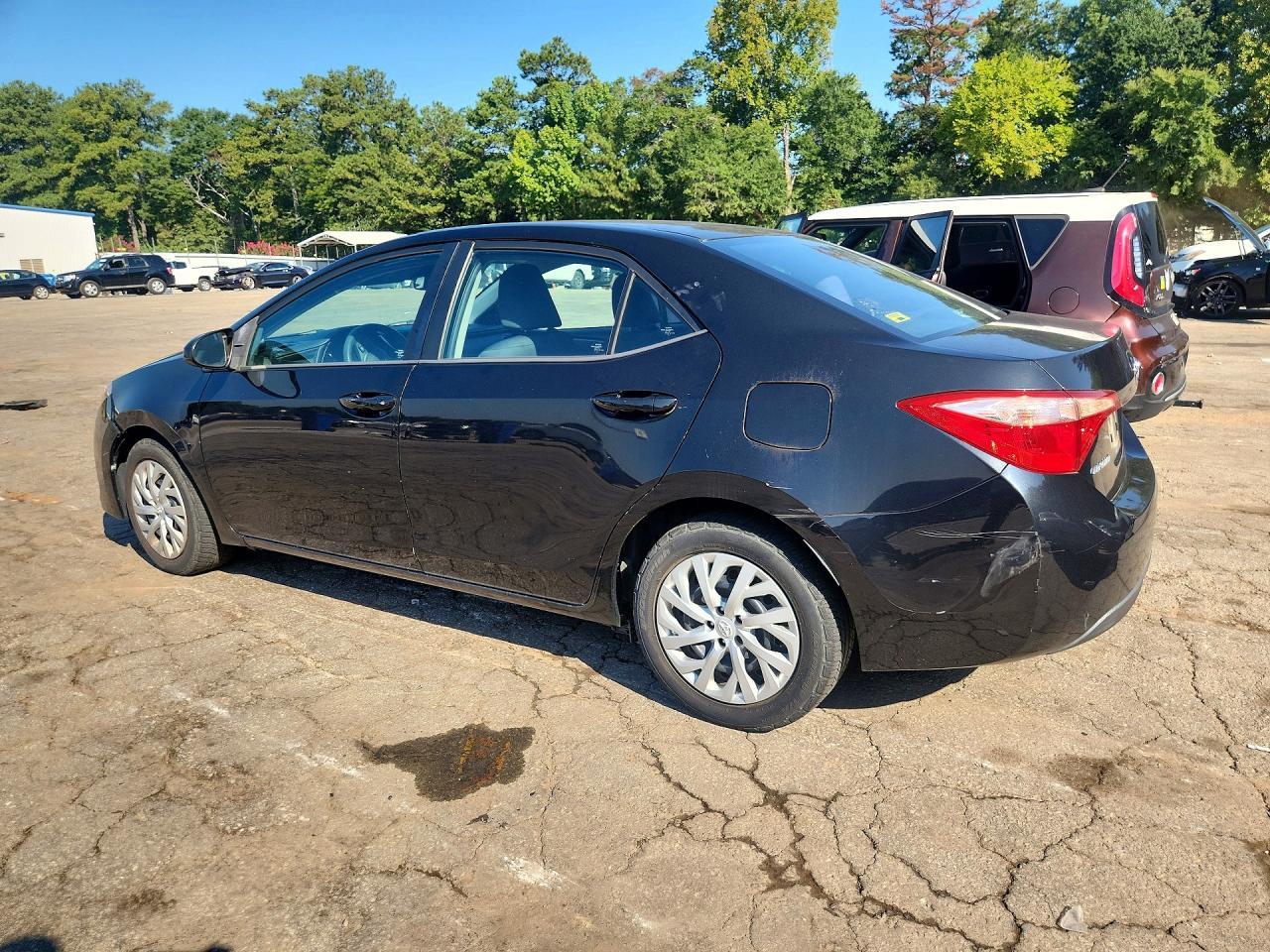 2017 Toyota Corolla Le - zdjęcie 2