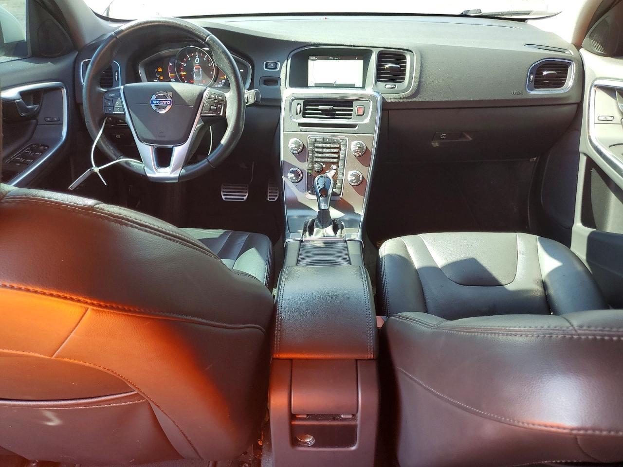2016 Volvo S60 Premier - zdjęcie 8