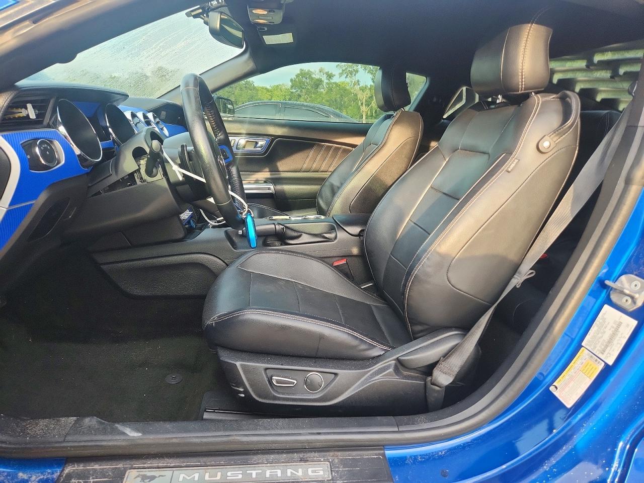2017 Ford Mustang - zdjęcie 7