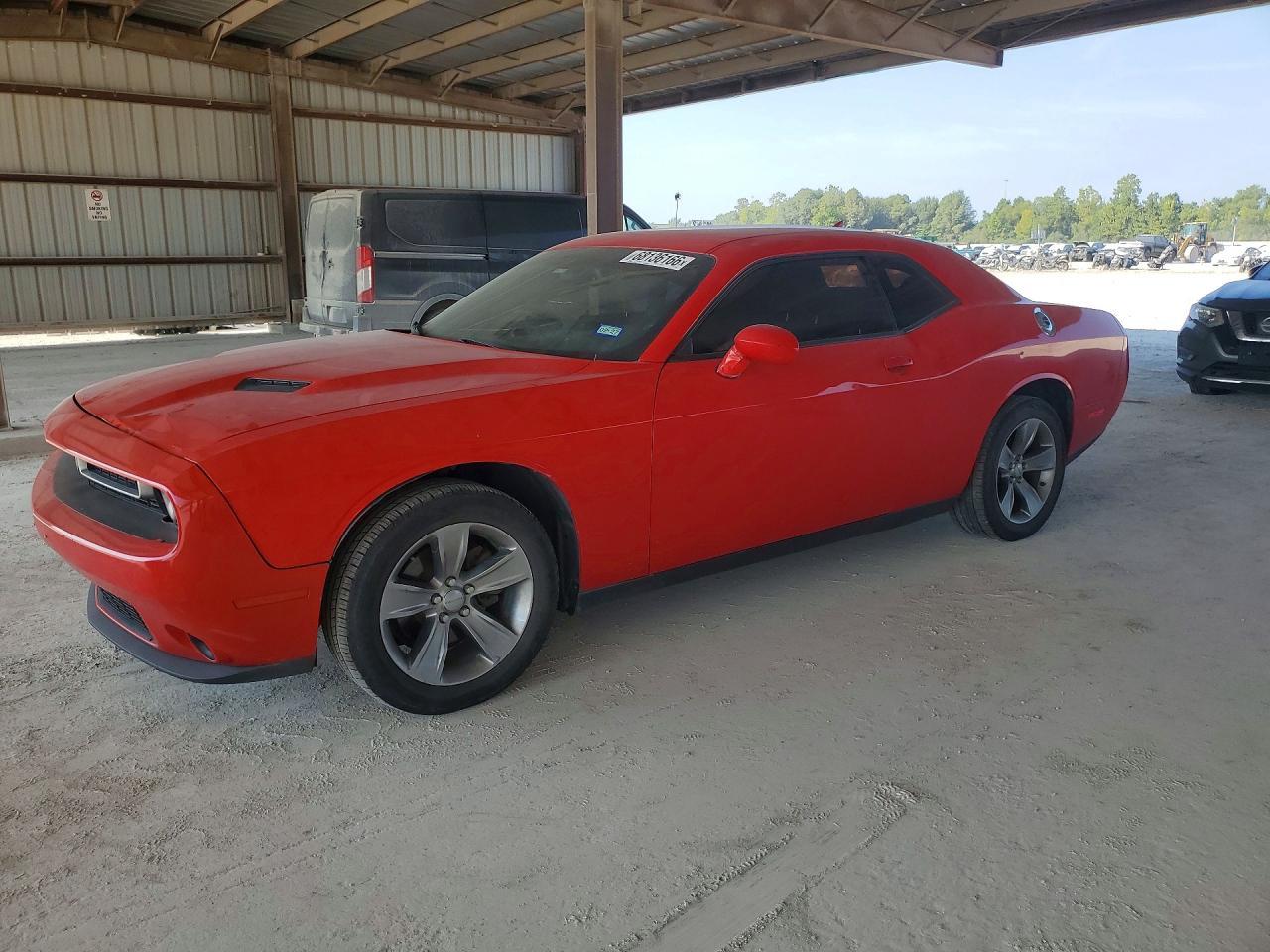 2015 Dodge Challenger Sxt - zdjęcie główne