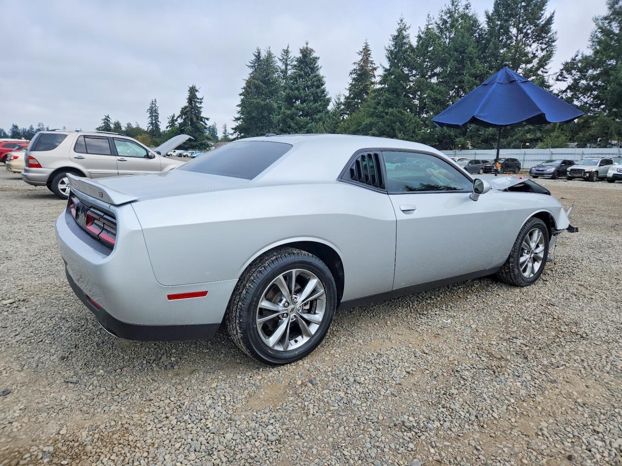 2021 Dodge Challenger Sxt - zdjęcie 3