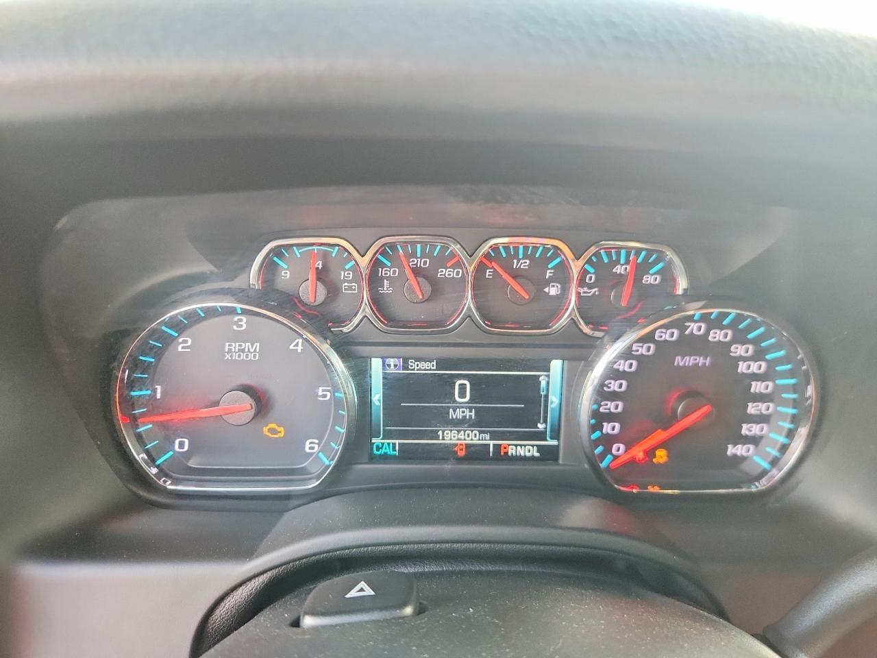 2019 Chevrolet Suburban C1500 Lt - zdjęcie 9