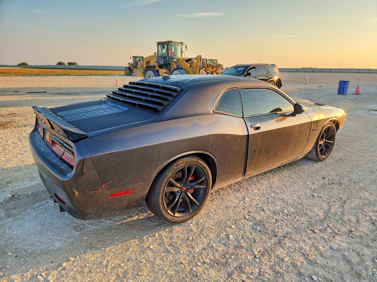 2016 Dodge Challenger R/T - zdjęcie 3