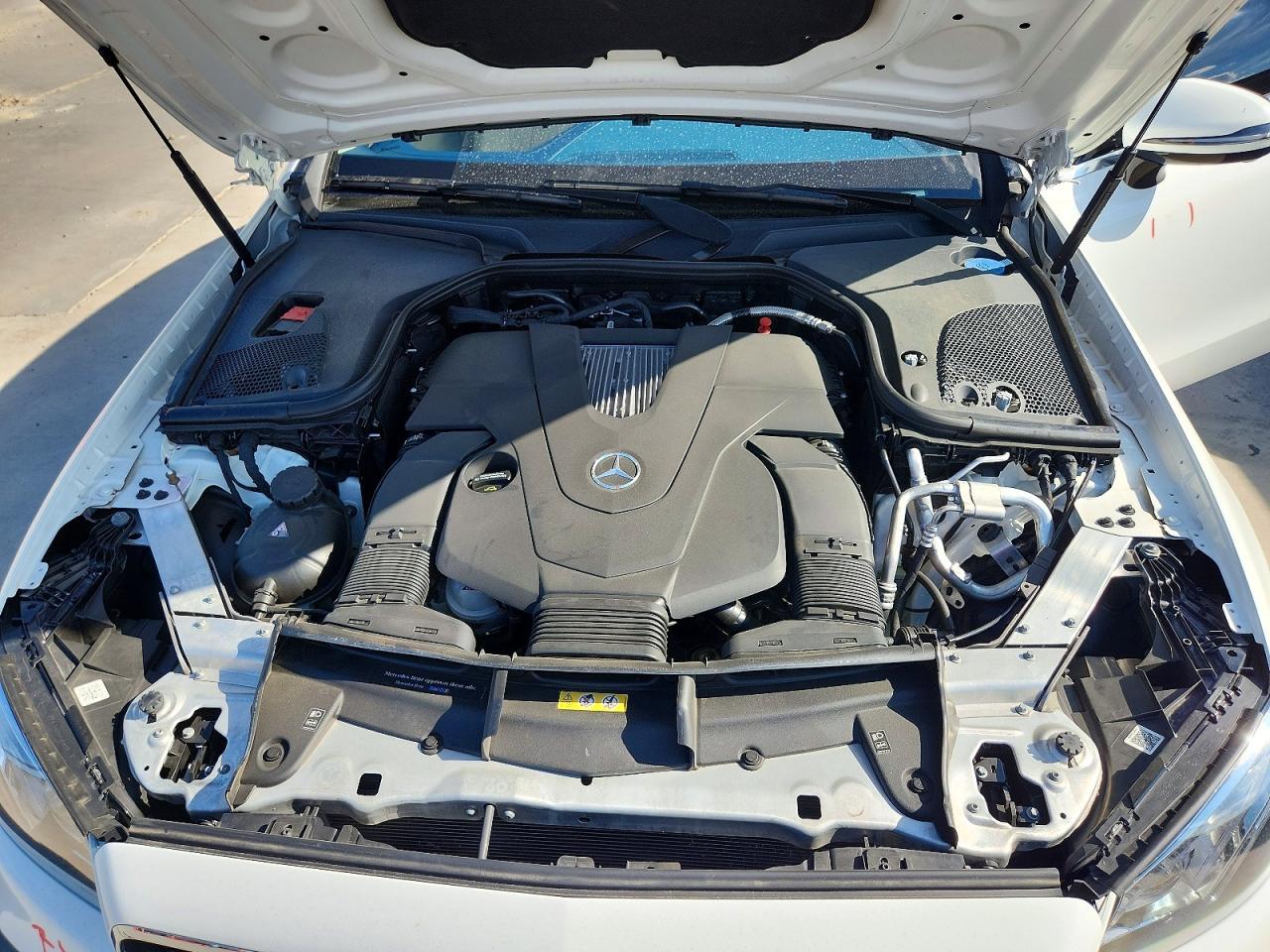 2018 Mercedes-Benz E 400 - zdjęcie 11