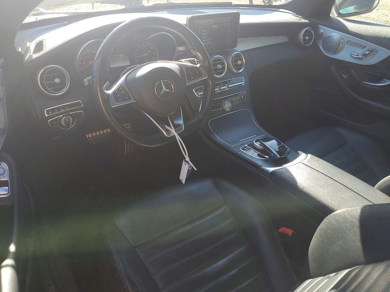 2017 Mercedes-Benz C 300 4Matic - zdjęcie 8