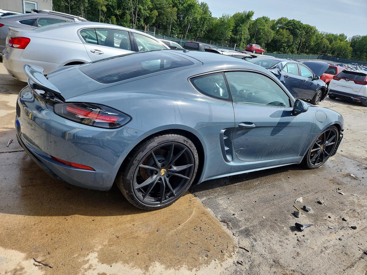 2017 Porsche 718 Cayman - zdjęcie 3