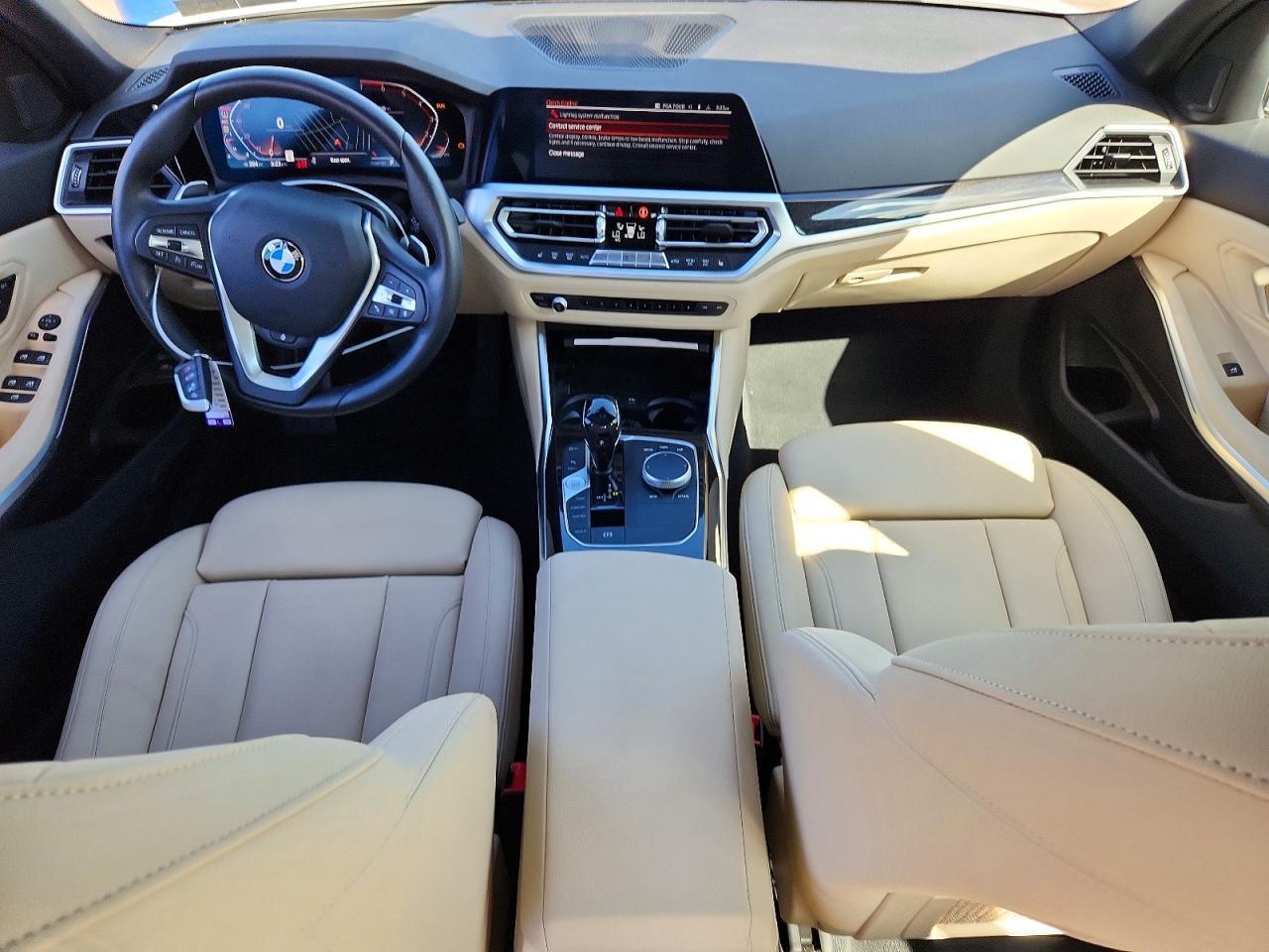 2021 BMW Seria 3 330i - zdjęcie 8