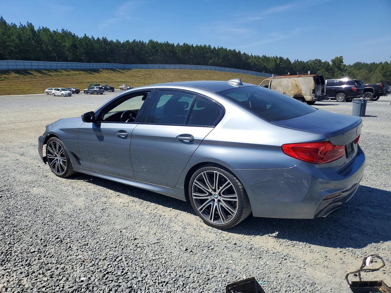 2019 BMW 540 I - zdjęcie 2