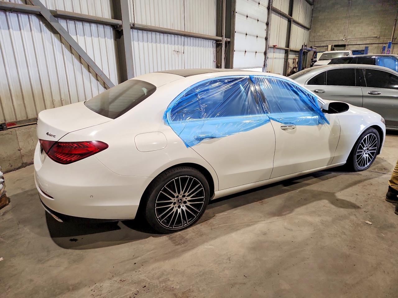 2024 Mercedes-Benz C 300 4Matic - zdjęcie 3