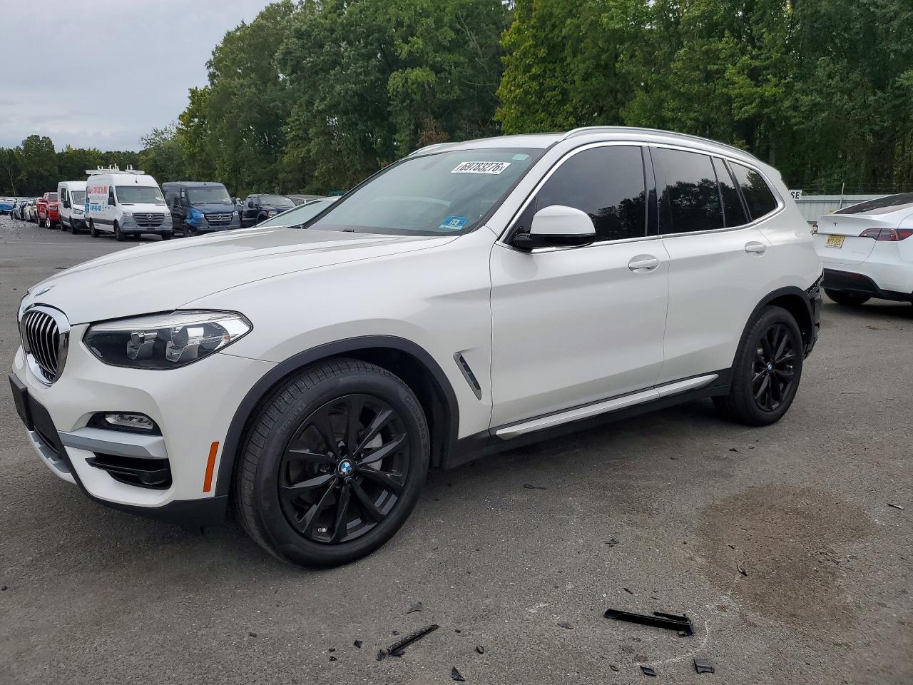 2018 BMW X3 xDrive30I - zdjęcie główne