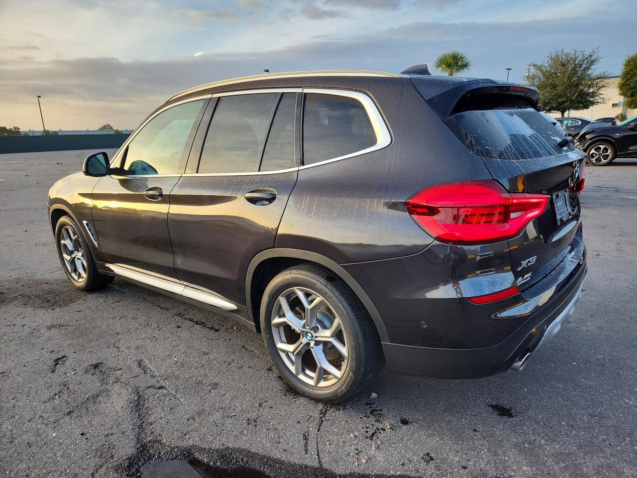 2020 BMW X3 Sdrive30I - zdjęcie 2