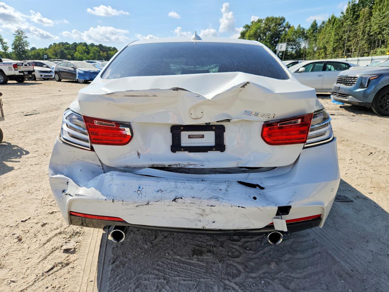 2015 BMW 335 I - zdjęcie 6