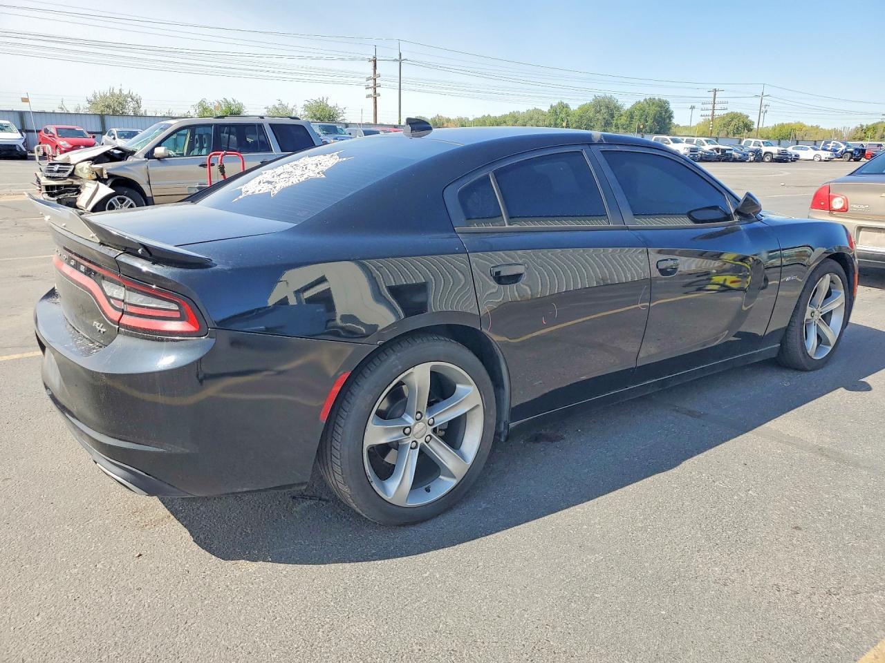 2016 Dodge Charger R/T - zdjęcie 3