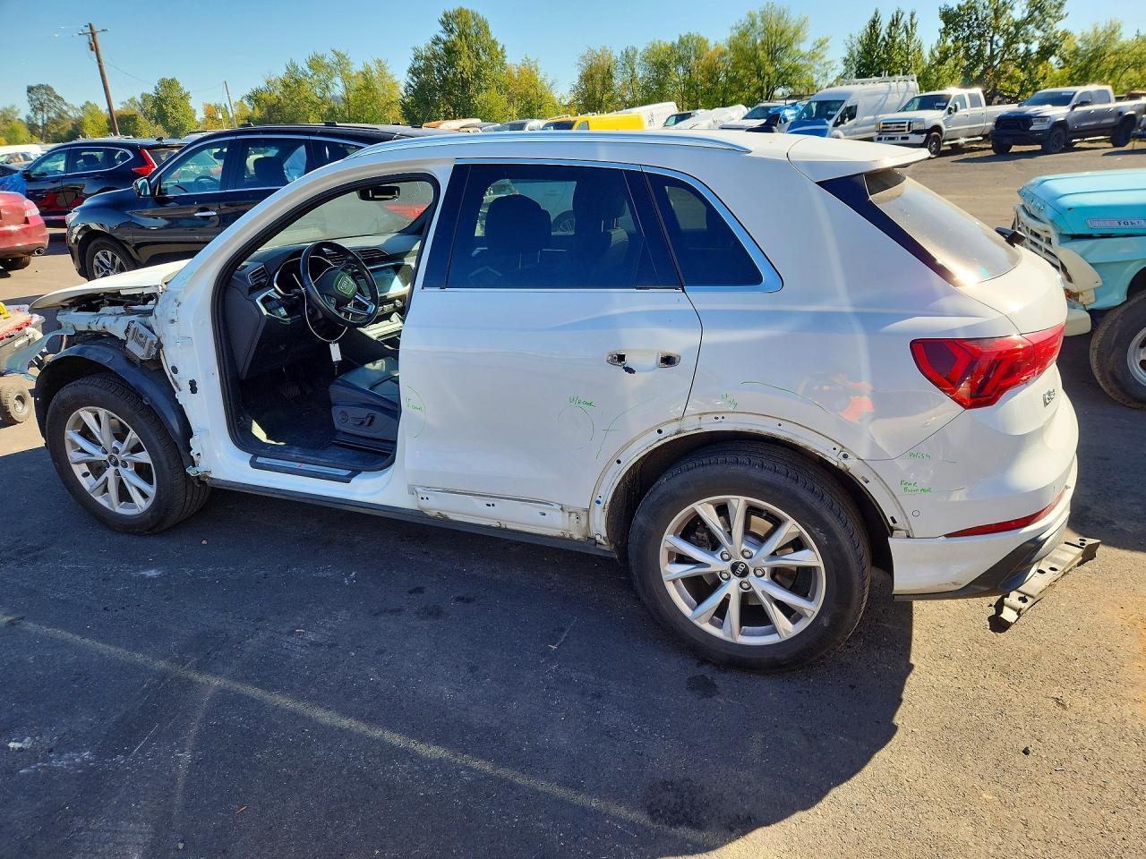 2021 Audi Q3 Premium Plus S Line 45 - zdjęcie 2