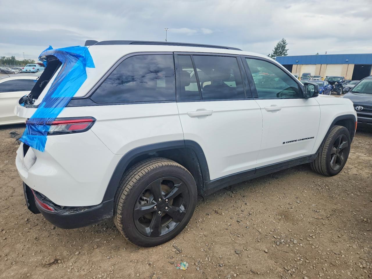 2026 Jeep Grand Cherokee Limited - zdjęcie 3