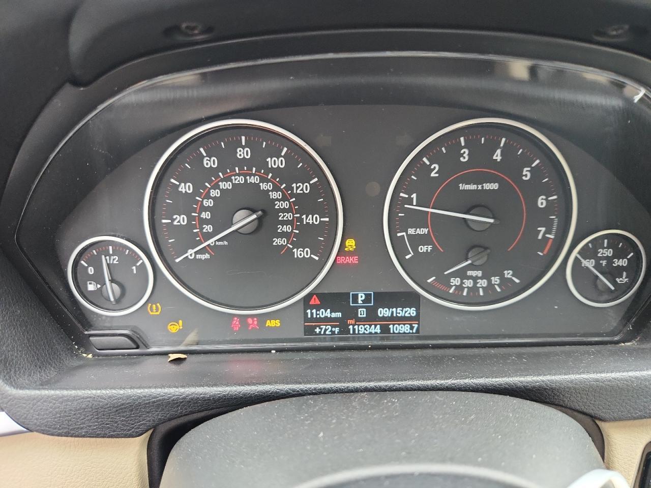 2018 BMW 330 I - zdjęcie 9