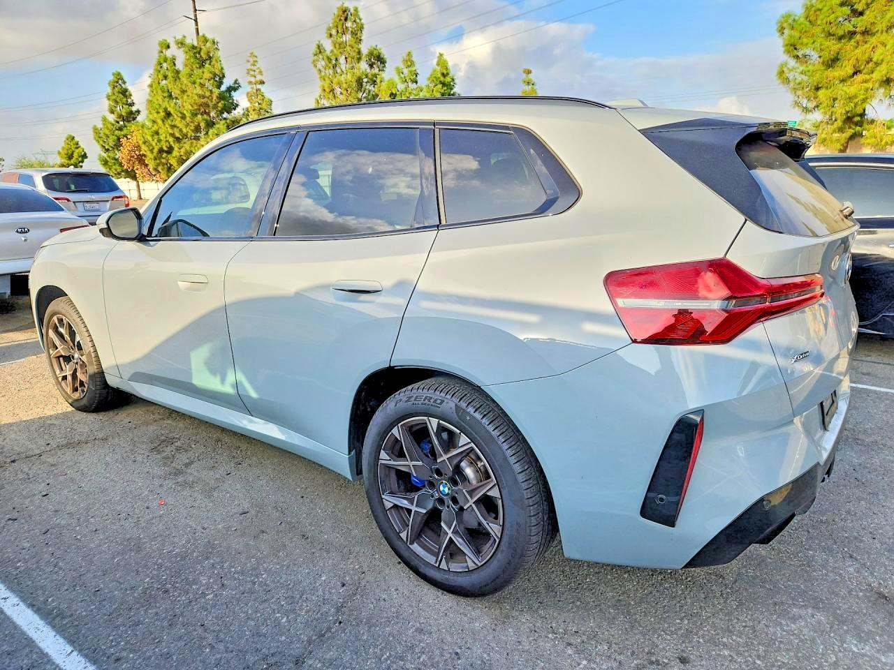 2025 BMW X3 30 xDrive - zdjęcie 2