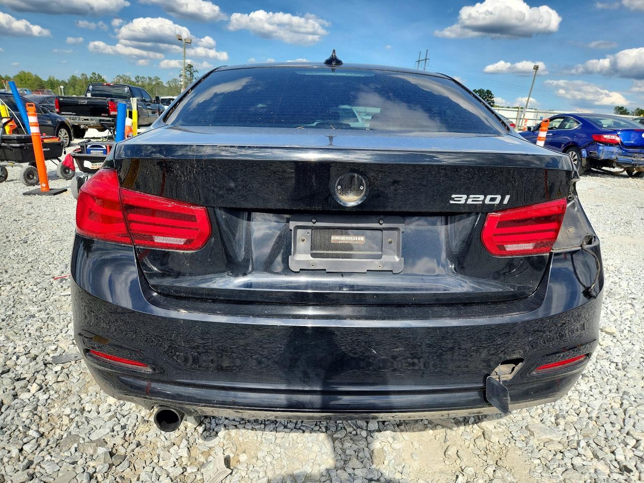 2016 BMW 320 I - zdjęcie 6