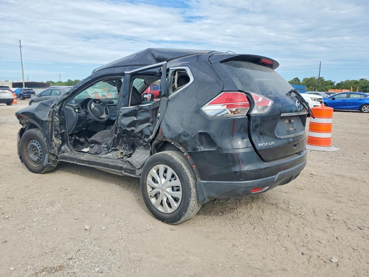 2014 Nissan Rogue - zdjęcie 2