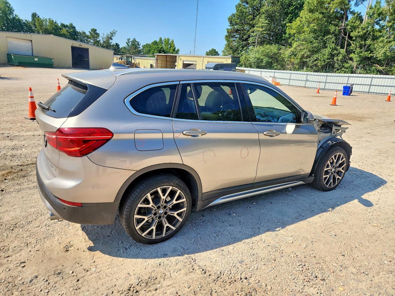 2021 BMW X1 Sdrive28I - zdjęcie 3