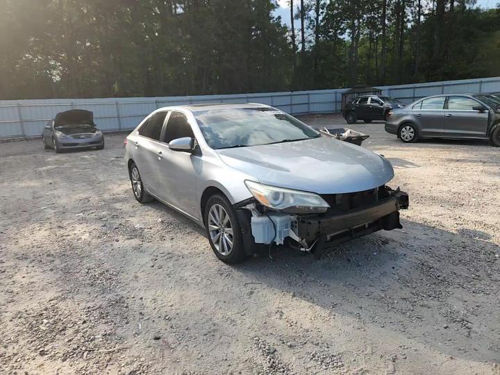 2015 Toyota Camry Xle - zdjęcie 13