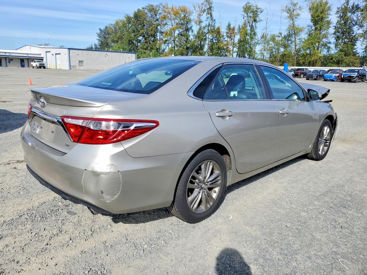 2017 Toyota Camry Se - zdjęcie 3