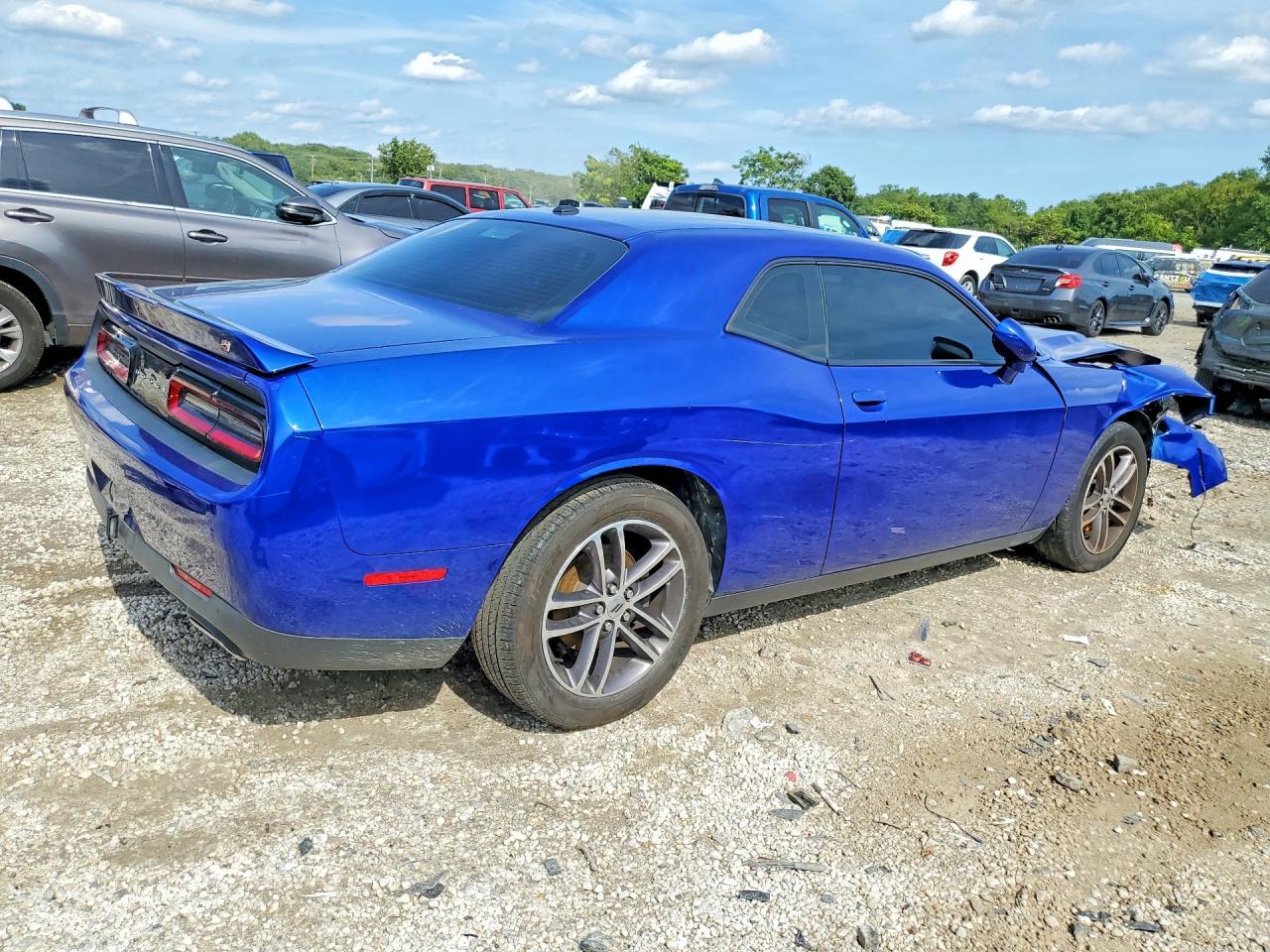 2019 Dodge Challenger Sxt - zdjęcie 3