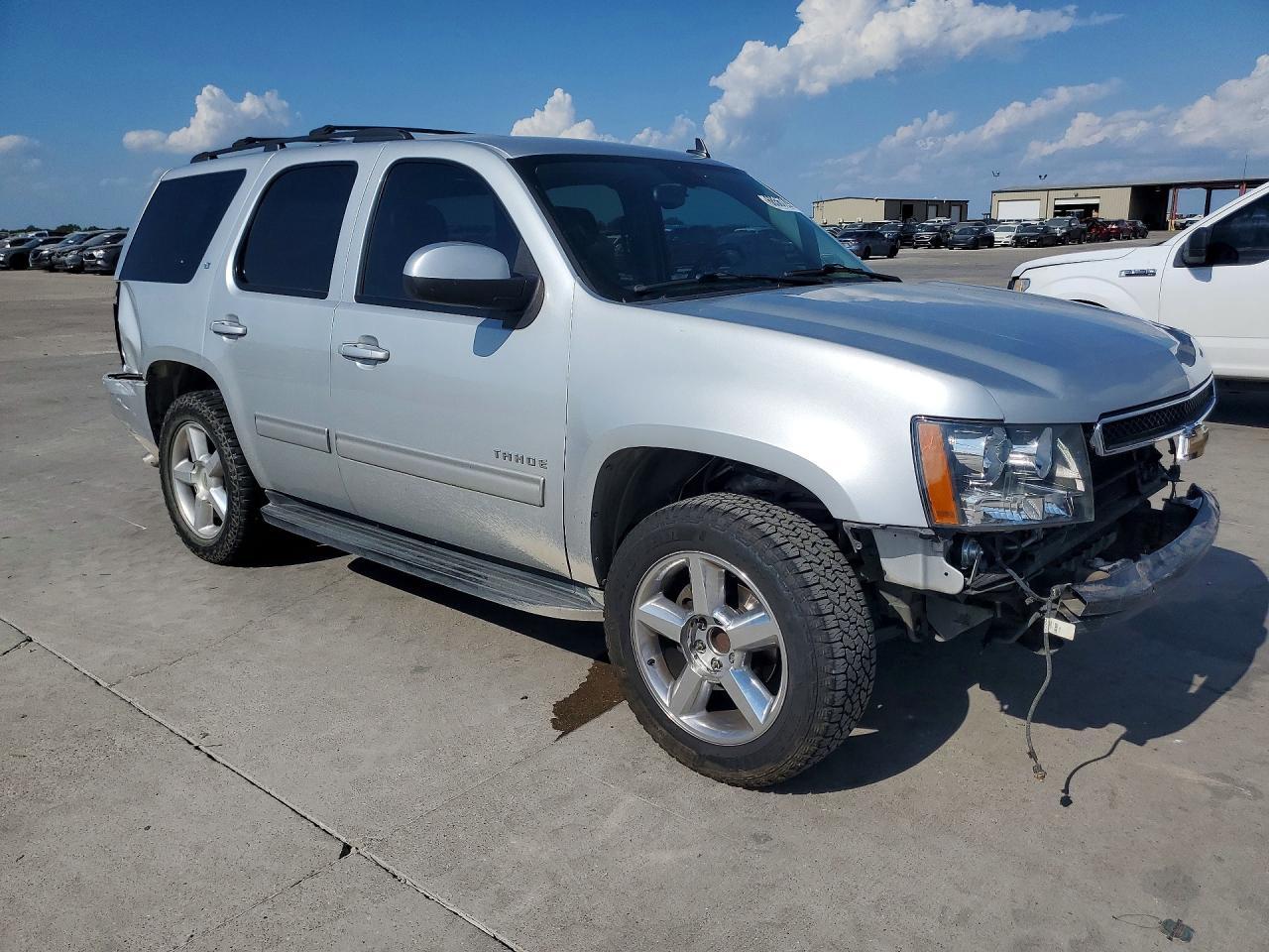 2013 Chevrolet Tahoe C1500 Lt - zdjęcie 4