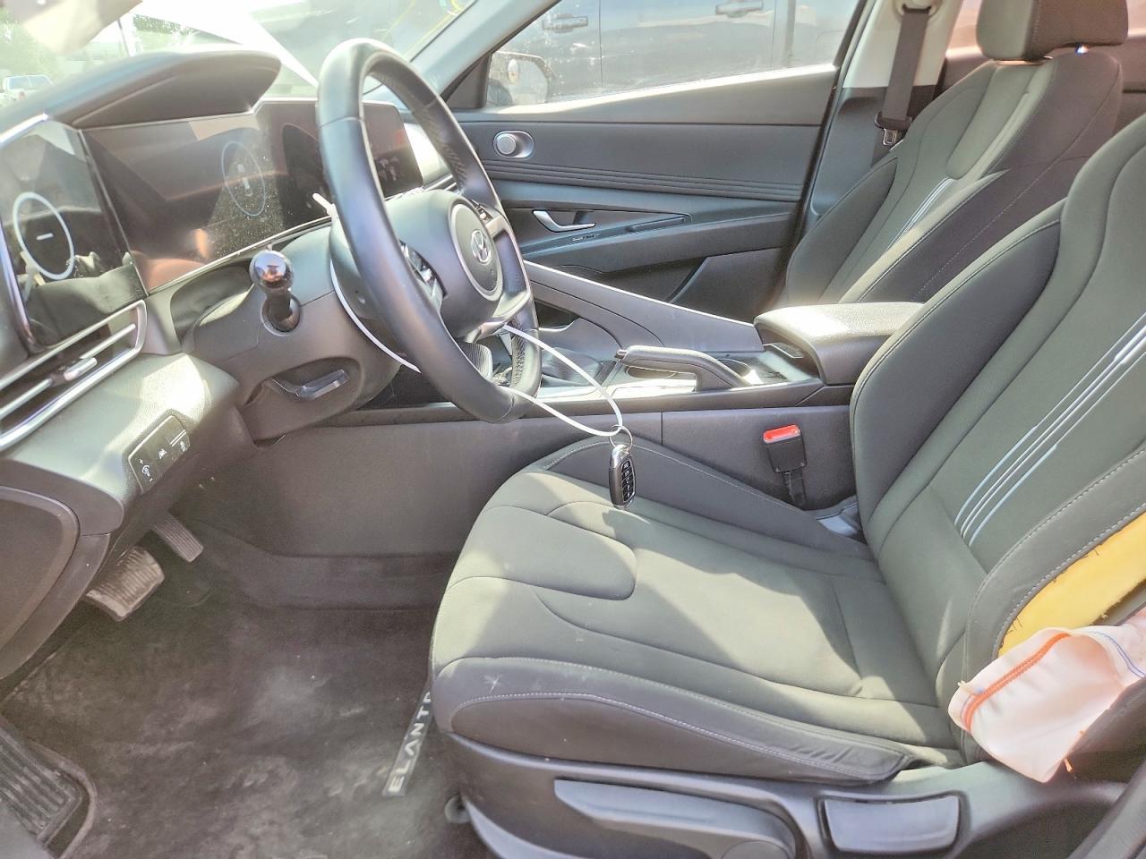 2023 Hyundai Elantra Sel - zdjęcie 7