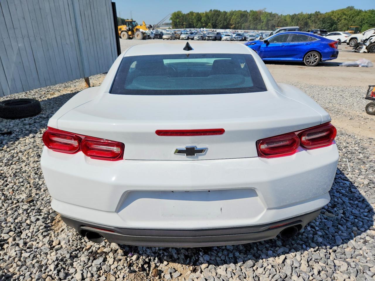 2023 Chevrolet Camaro Ls - zdjęcie 6