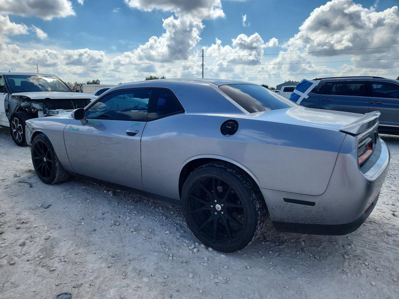 2016 Dodge Challenger Sxt - zdjęcie 2