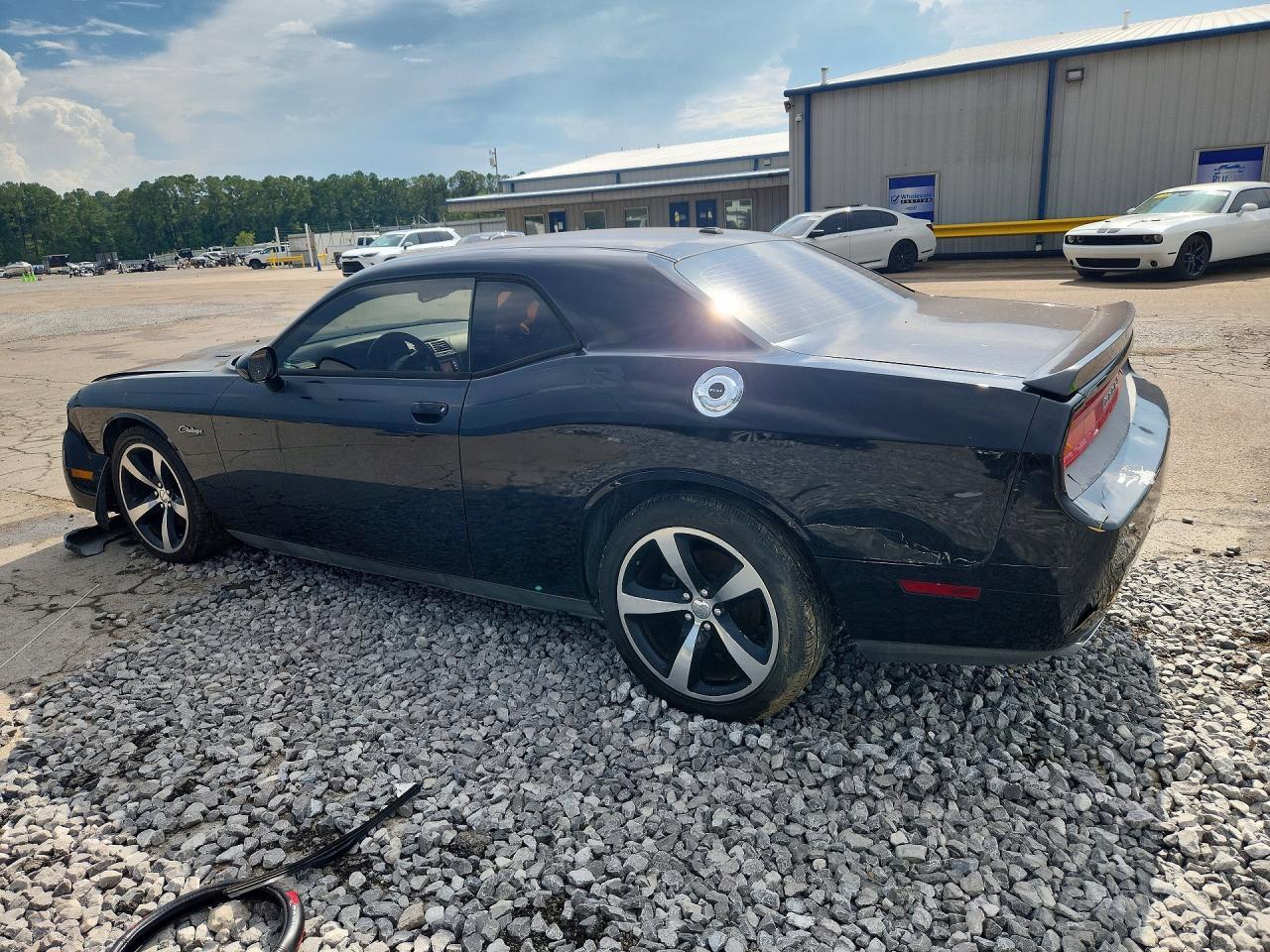 2014 Dodge Challenger R/T - zdjęcie 2