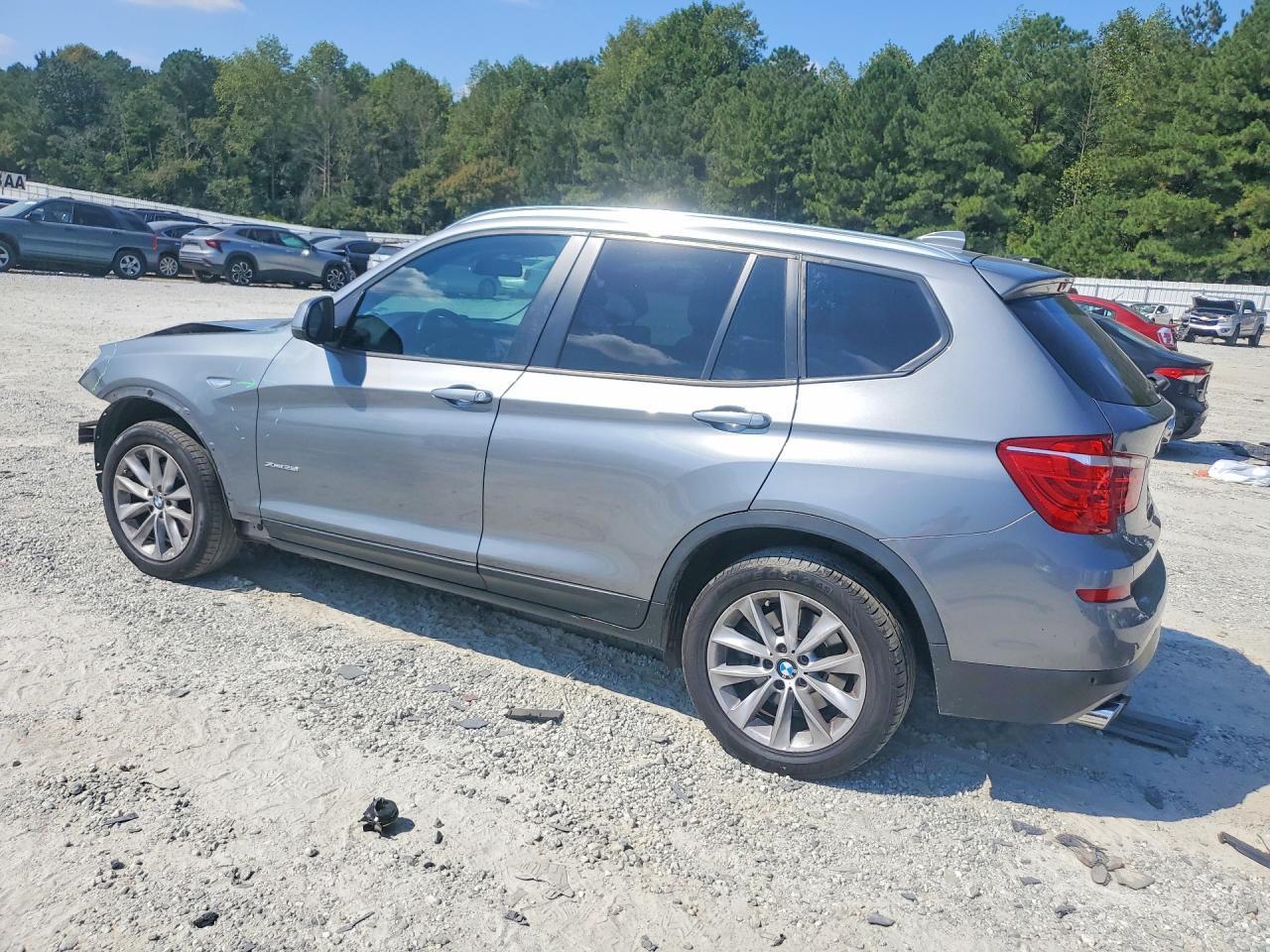 2016 BMW X3 xDrive28I - zdjęcie 2