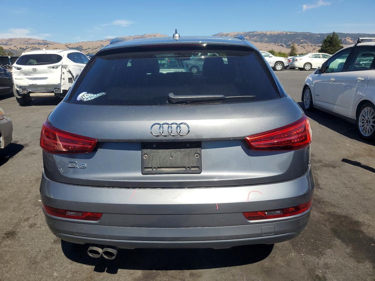 2016 Audi Q3 Premium Plus - zdjęcie 6