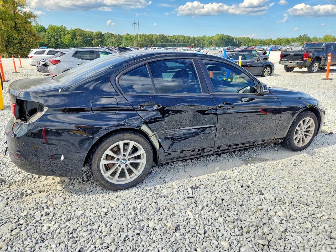 2016 BMW 320 I - zdjęcie 3