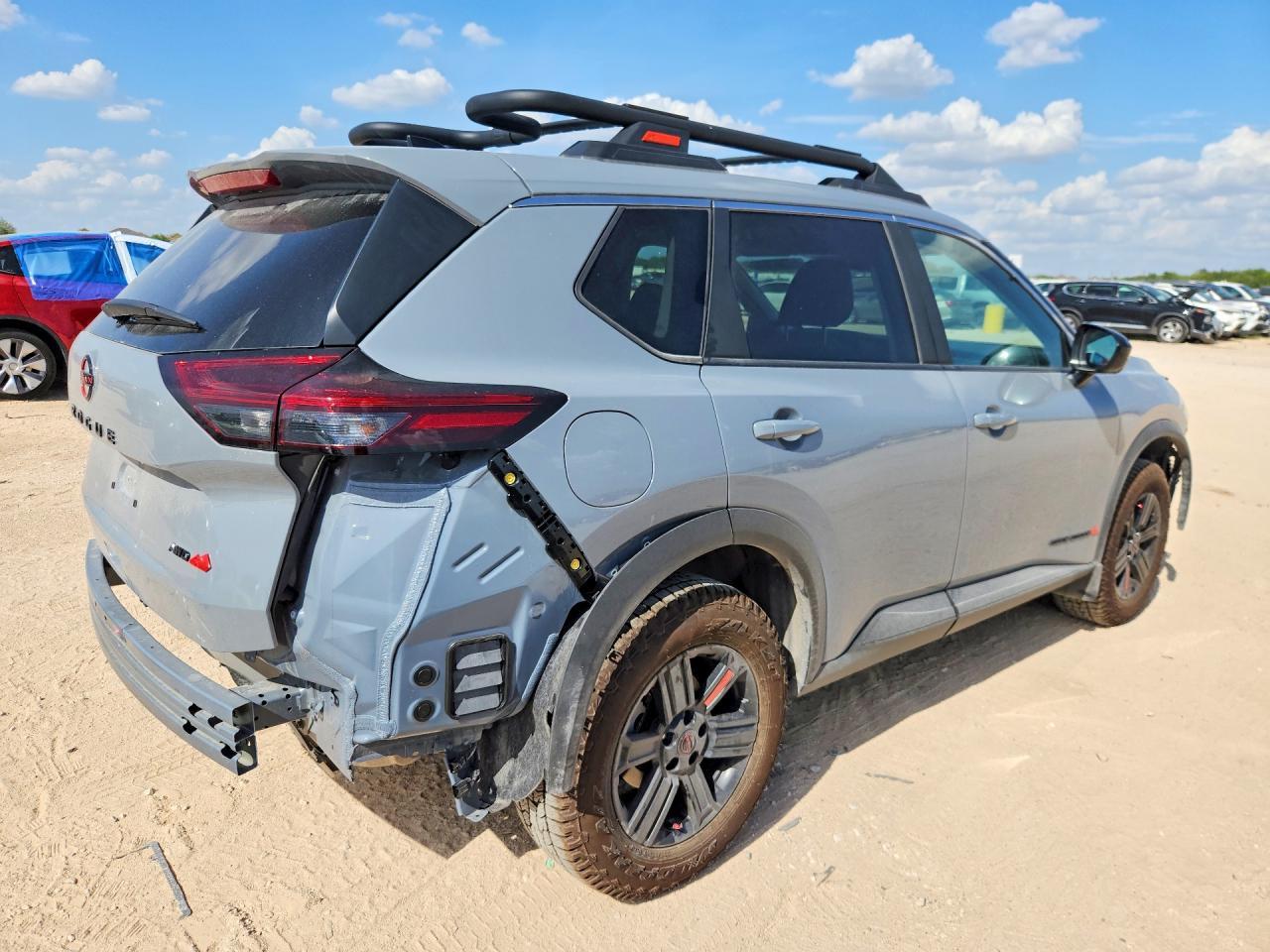 2026 Nissan Rogue Rock Creek - zdjęcie 3
