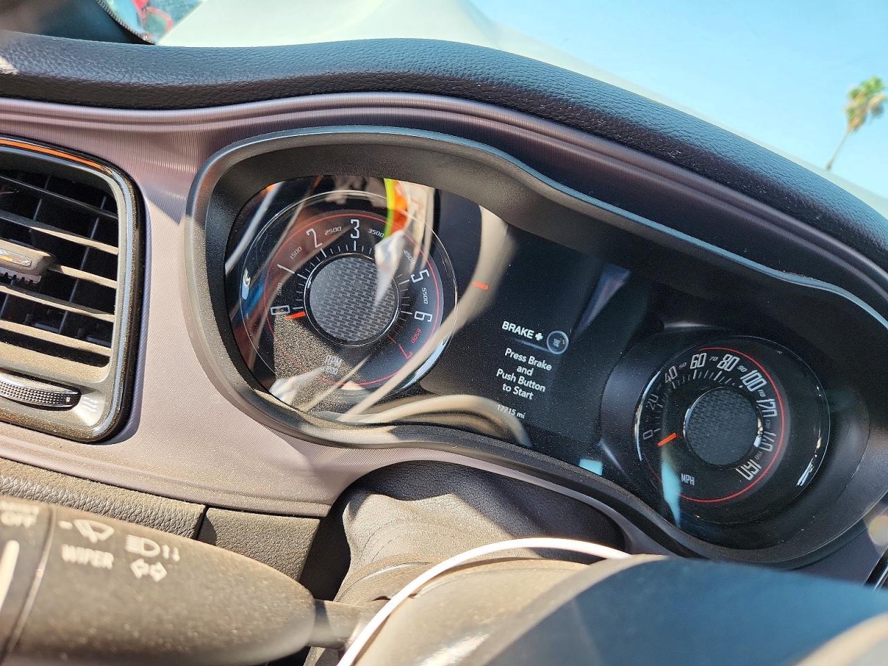 2023 Dodge Challenger Sxt - zdjęcie 9