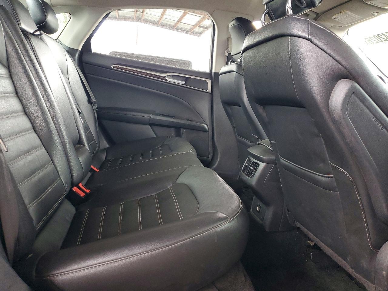 2015 Ford Fusion Se - zdjęcie 10