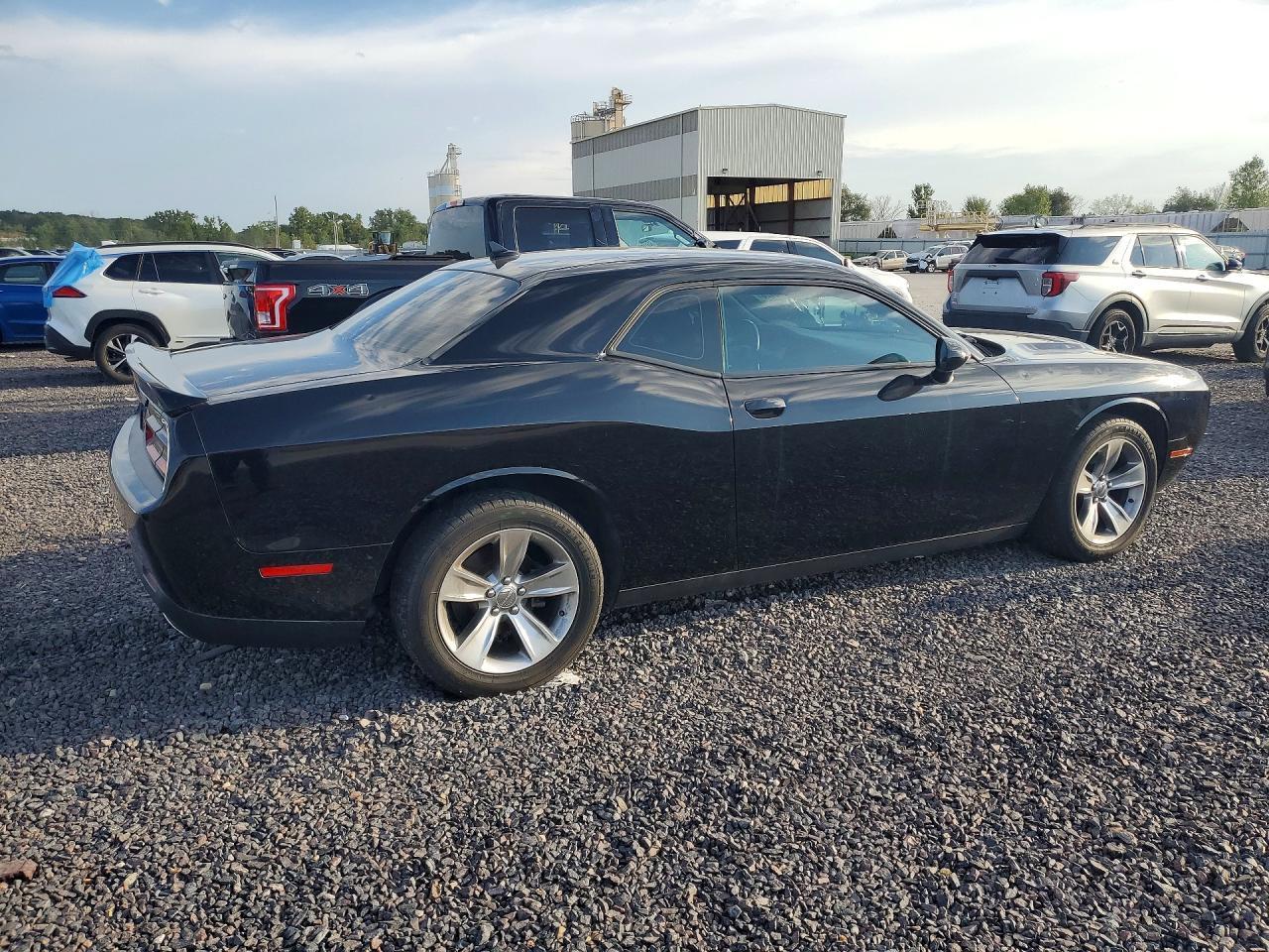 2018 Dodge Challenger Sxt - zdjęcie 3