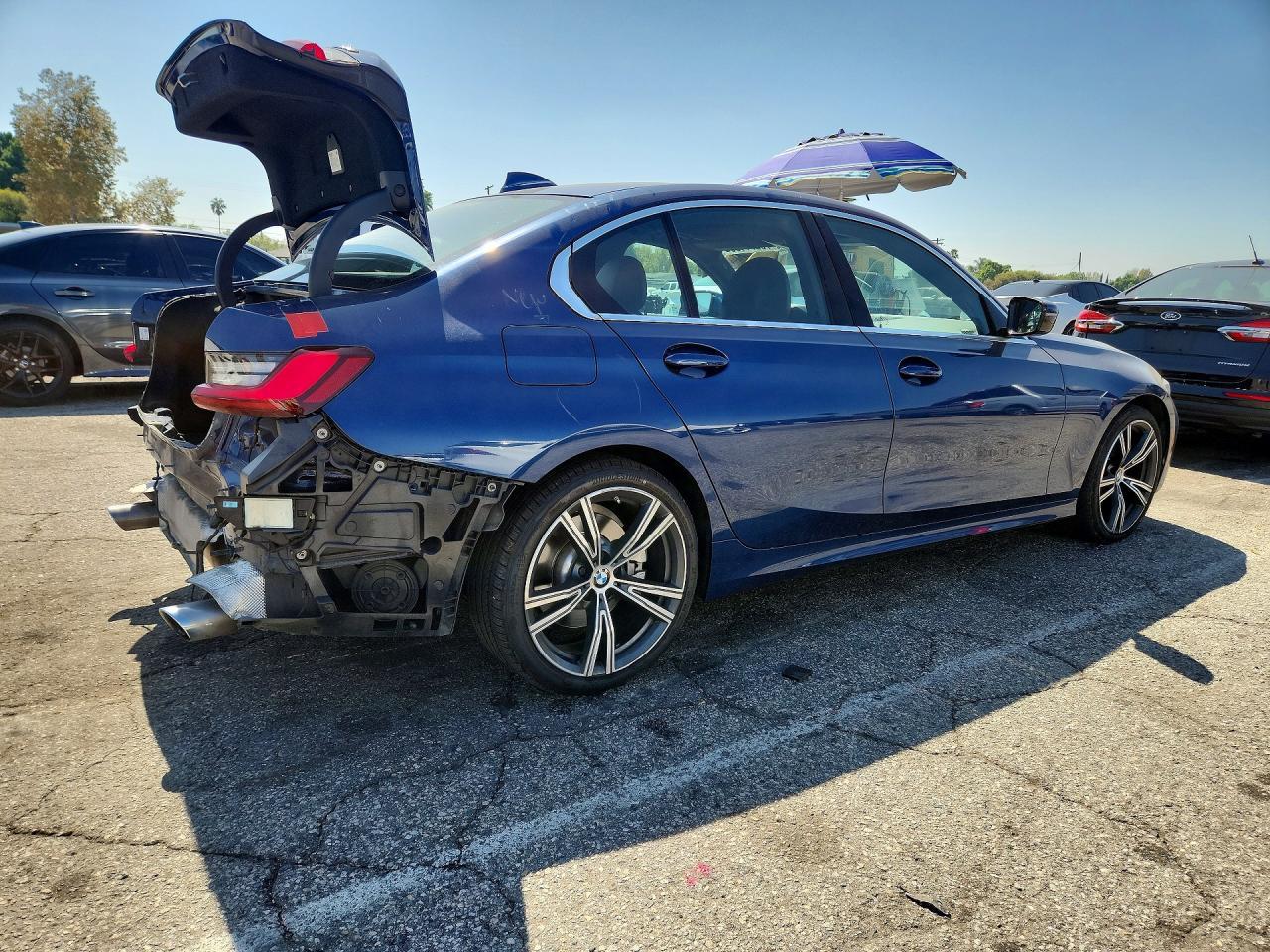 2022 BMW 330I - zdjęcie 3